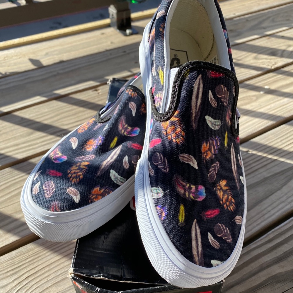 Classic Slip-On (feathers) Black/True White